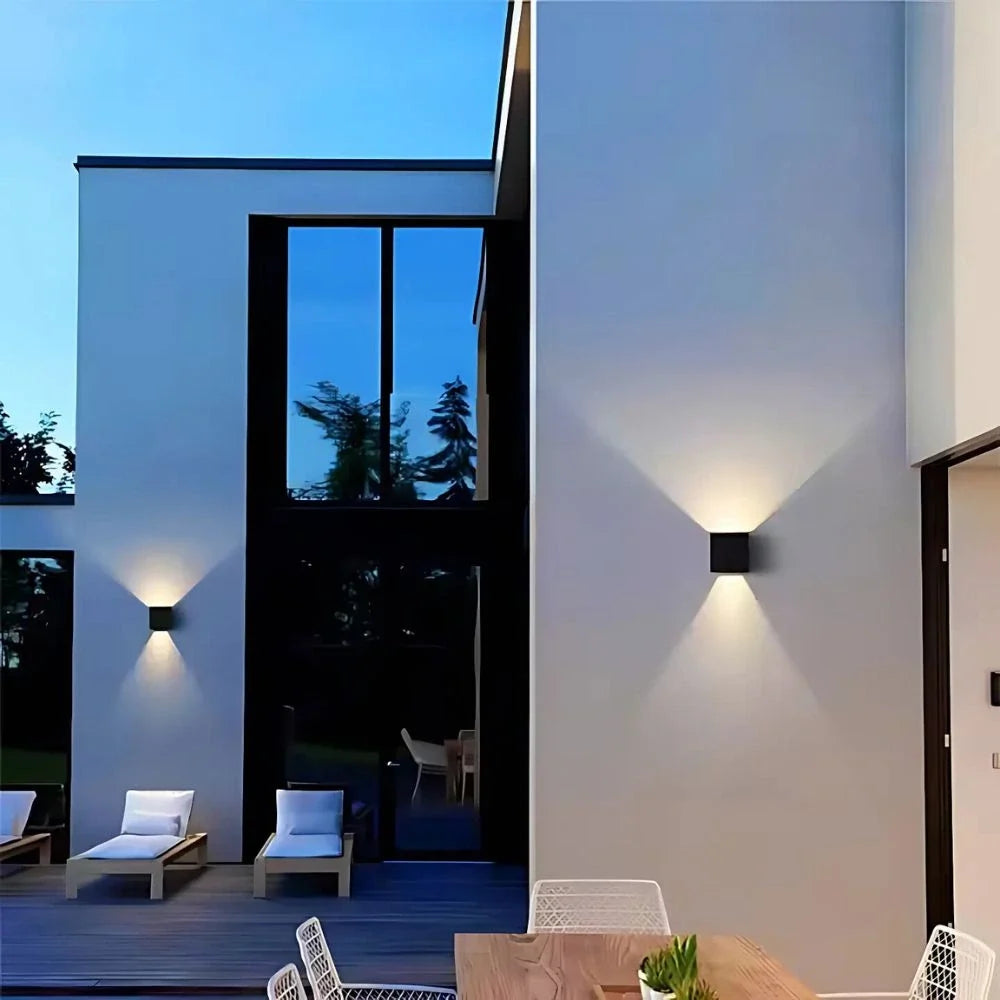 Adjustable Up-Down Cube Wall Light 18